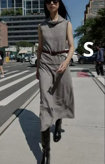 ZARA 자라 벨트 스트럭처 미디 원피스 새상품, 미사용