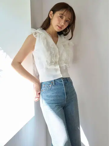 스나이델 snidel 튤 프릴 슬리브리스 니트 풀오버 아이보리