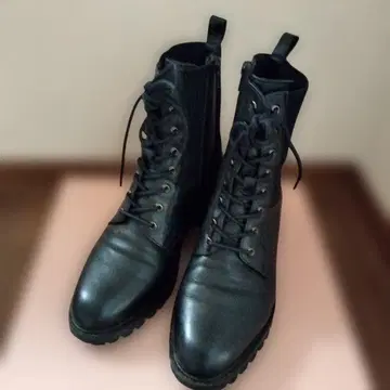 블랙 밀리터리 부츠 레이스업