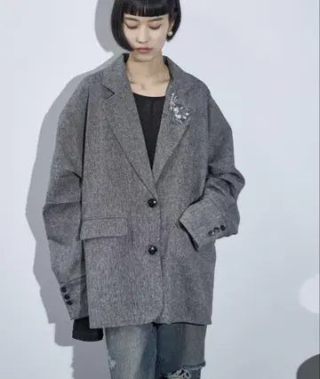 THE YOn 턱 슬리브 트위드 테일러드 자켓