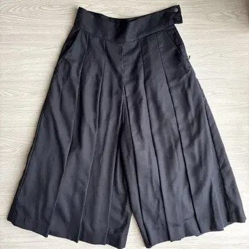 martinique*턱 큐롯 팬츠*size 1