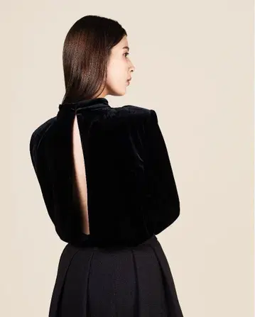 Pachman 블랙 벨벳 긴팔 바디수트
