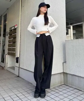 미사용 새상품 ENVYM 허리 백 와이드 팬츠 블랙 S