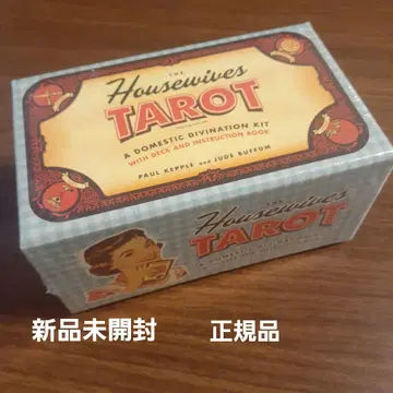 The Housewives Tarot 점술 키트
