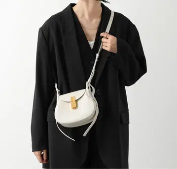 데멜리에 숄더백 로잔