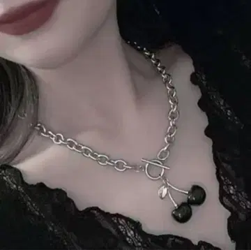 초커 블랙 체리 목걸이