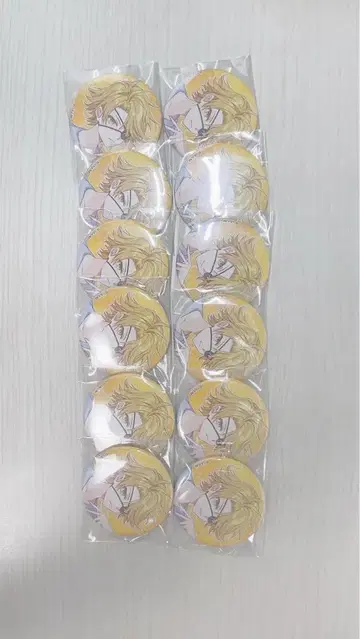 탓츤 캔뱃지