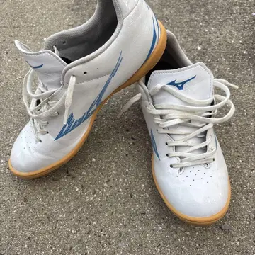 Mizuno MONDA Neo 풋살화