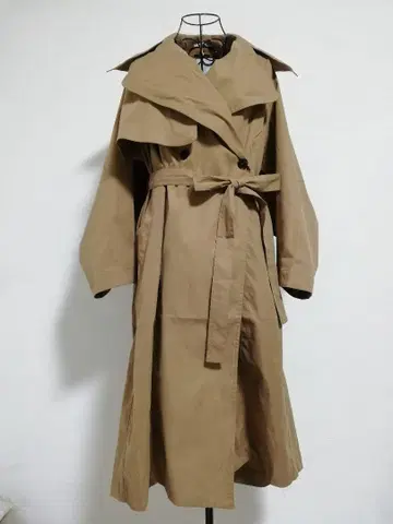 베이지 트렌치코트