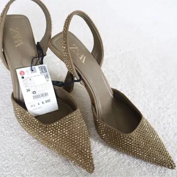 미사용 새상품 ZARA 비쥬 샌들