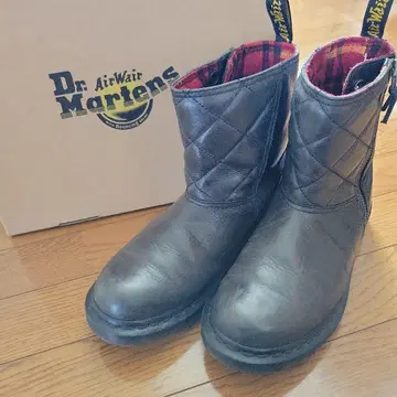 닥터마틴 사이드 지퍼 라이더스 부츠 패디드