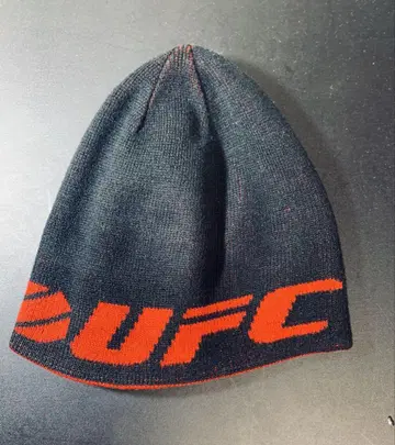 UFC 리버서블 니트 모자 블랙 레드
