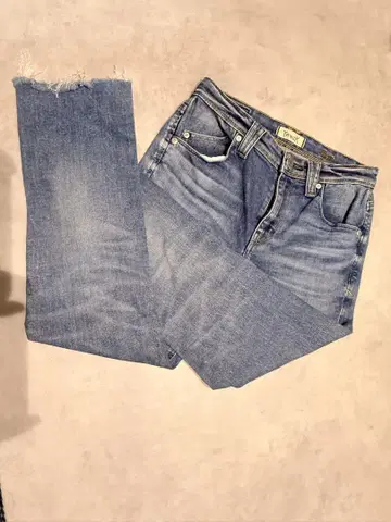 야누크 데님 사이즈 23인치 표기