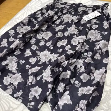[ 청순 스타일 ] [ 빅 사이즈 ] 네이비 플라워 무늬 롱 스커트 3L