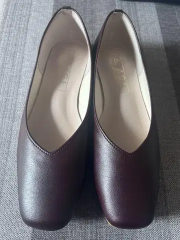새상품급 AKAKURA 플랫 펌프스 일본제 23.5cm