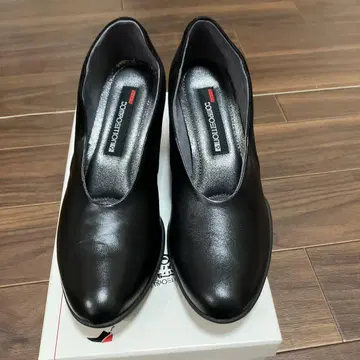 블랙 가죽 펌프스 23cm 중간 힐