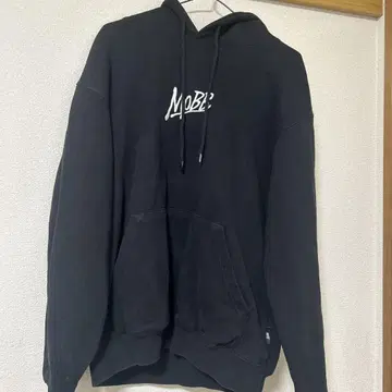 MoBB 블랙 후드 부착 후드티