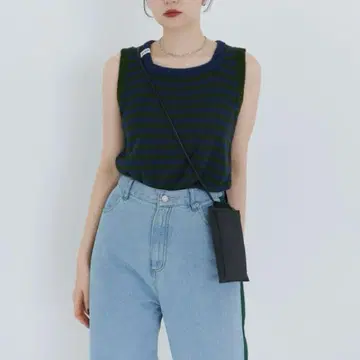 TINA:JOJUN 컬 얀 슬리브리스 니트