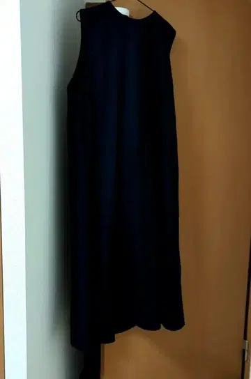 네이비 슬리브리스 롱 원피스