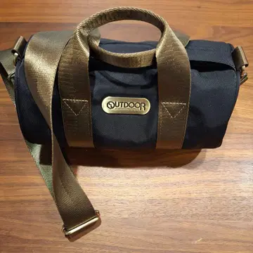 OUTDOOR PRODUCTS 숄더백 블랙