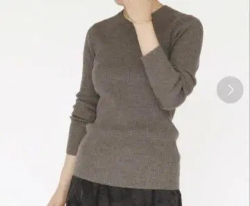 크루넥 리브 니트