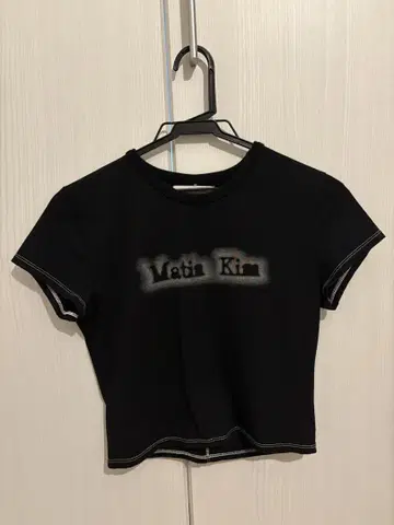 MATIN SHADE LOGO CROP TOP IN BLACK