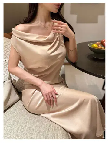 QUNG Muse Satin Drape 원피스 [ 새상품 ]