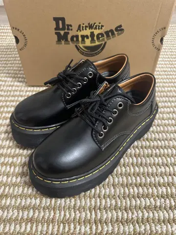 닥터마틴 Dr. Martens 레이스업 슈즈 통굽 23cm