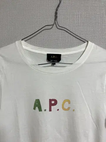 A.P.C. 컬러풀 로고 반팔 티셔츠