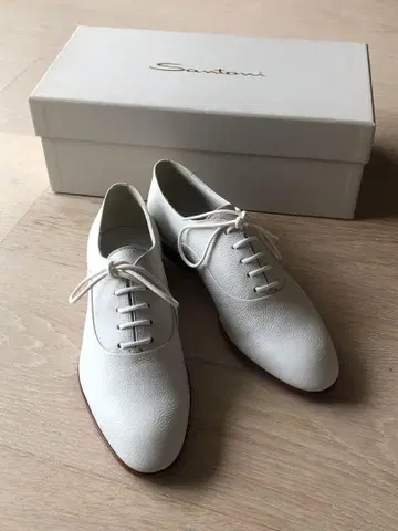 Santoni 미사용 화이트 가죽 레이스업 여성용 가죽 신발