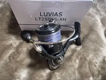 24 LUVIAS LT2500S-XH 스피닝 릴