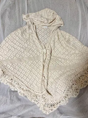 시네마 클럽 후드 부착 크로 셰 뜨개질 레이스 판초