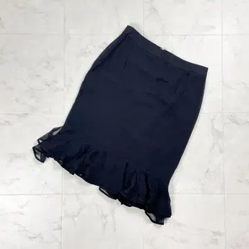 새상품급 마담 조콘다 시어 머메이드 스커트 블랙 사이즈 38*HD265