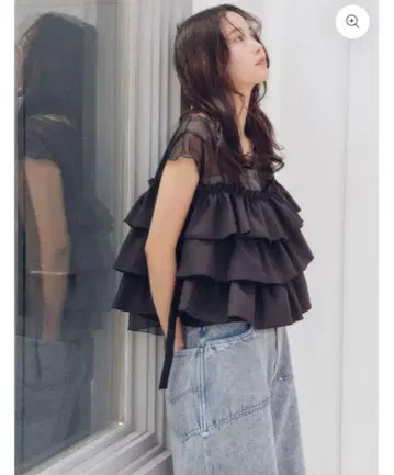 andequal piping bulky frill blouse