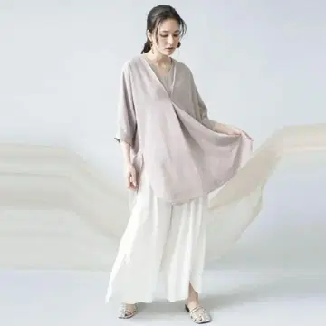 OSMOSIS 프론트 턱 롱 블라우스 오즈모시스 V넥 턱