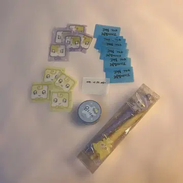 IU 팝업 굿즈