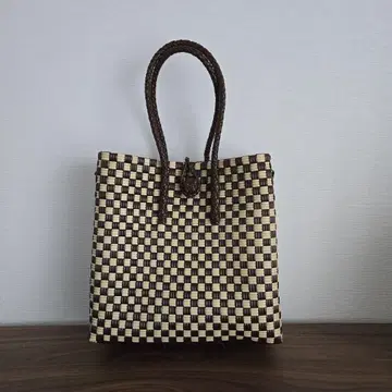 메케아리사 Gummy bag S hazelnut 새상품