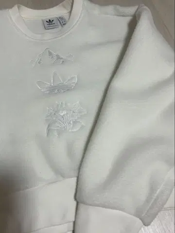 adidas 자수 맨투맨