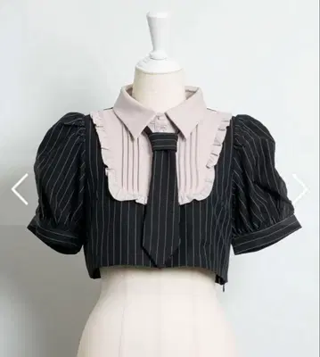 pium 넥타이 달린 스퀘어 프릴 상의 (상의만)