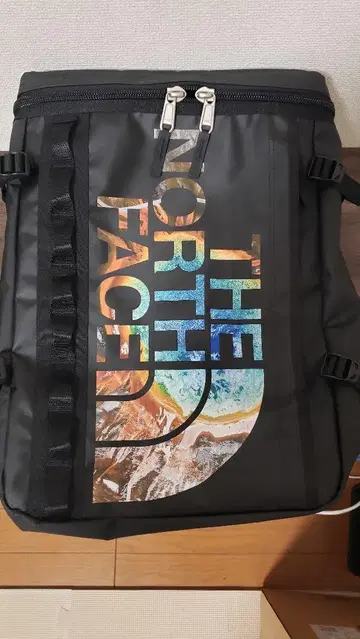 THE NORTH FACE 박스형 백팩 블랙