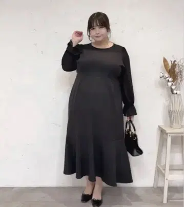 Louiosy [빅 사이즈] 시어 절개 머메이드 원피스