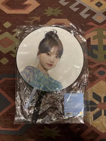 르세라핌 HONG EUNCHAE 부채