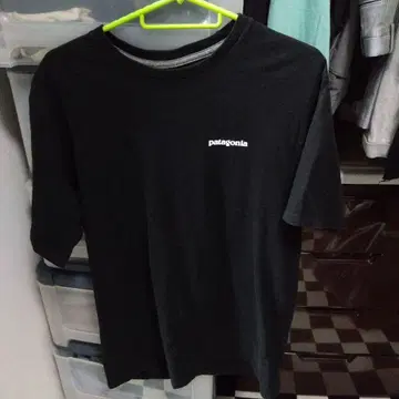 patagonia 블랙 T셔츠 S사이즈 레귤러핏