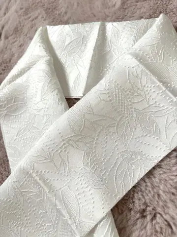 미사용 키모노 모던 순수 실크 부클레 직조 오한깃 리프 무늬