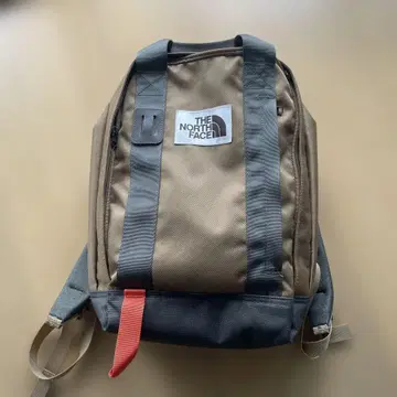 [ THE NORTH FACE ] 베이지 백팩
