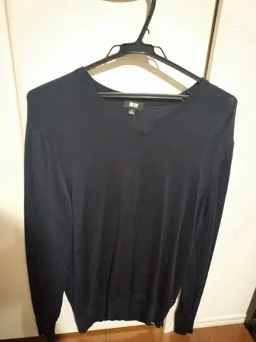 UNIQLO V넥 스웨터 M 사이즈 네이비 퍼플 2장 세트