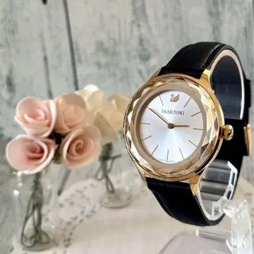 [ 레어 ] Swarovski 스와로브스키 손목시계 크리스탈 옥테아노바