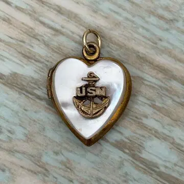 인기 스위트 하트 주얼리 퍼피 하트 USN 로켓 쉘