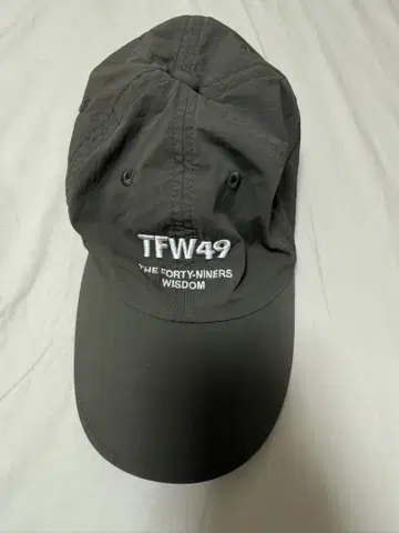 TFW49 EMBROIDEY 6PANEL CAP 그레이 프리 사이즈