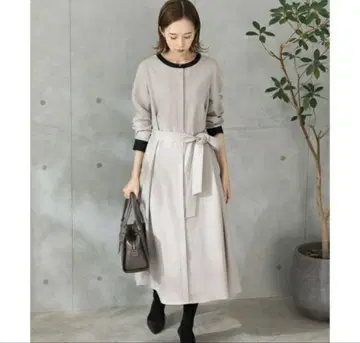 어반리서치 로쏘 A라인 턱 원피스